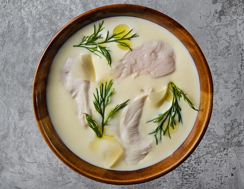 Сливочно-сырный крем суп с копченой курицей